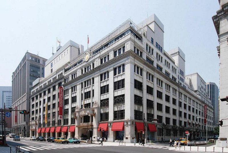 mitsukoshi-exterior