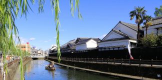 เดินเที่ยวรอบมอนเซ็นมาจิ (Monzen-machi)