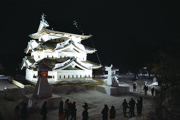 弘前城雪燈籠祭浪漫滿點