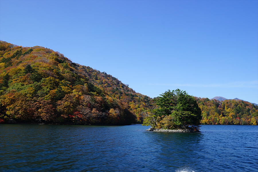 18-island-lake-chuzenjiko
