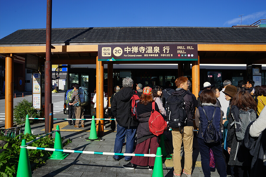 5-in-line-to-take-bus-to-lake-chuzenji