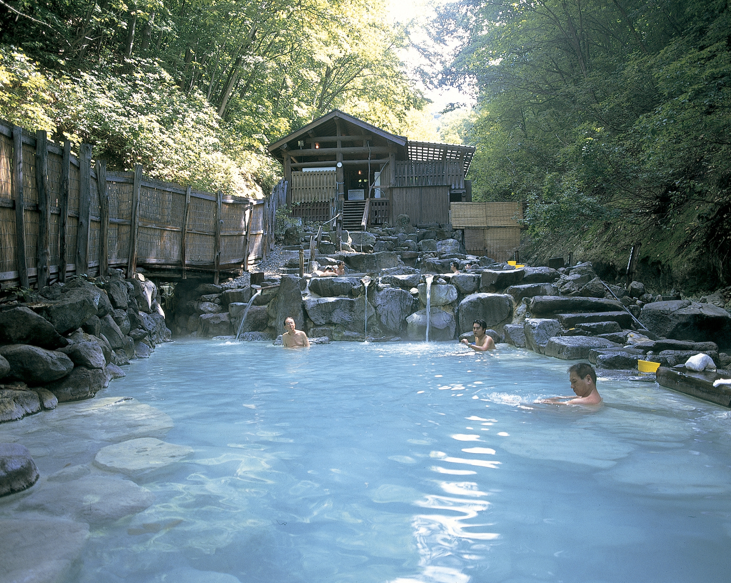 Onsens in Niseko: Hot Springs You'll Want to Jump Right Into - WanderLuxe