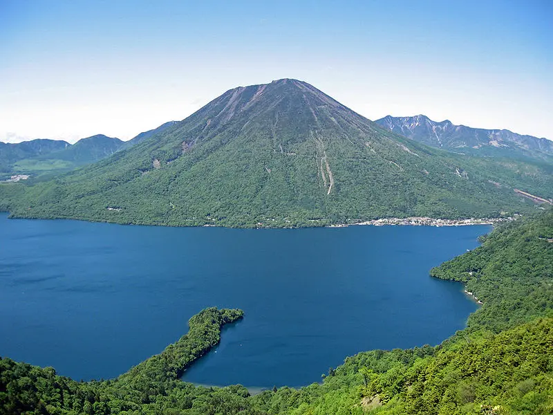Nikko Japan Sightseeing: Lake Chuzenji - WAttention.com