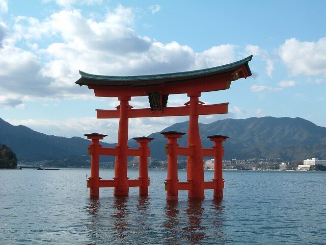 Otirii gate of Itsukushima shrine