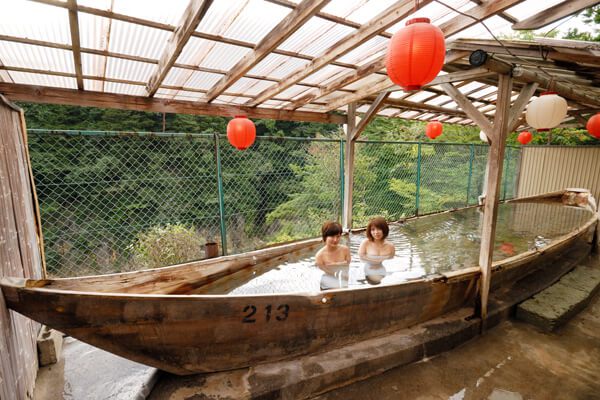 Open air bath