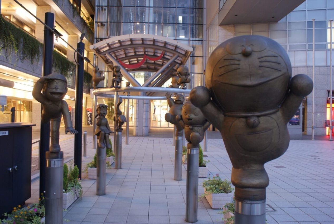 Statue of Doramemon characters