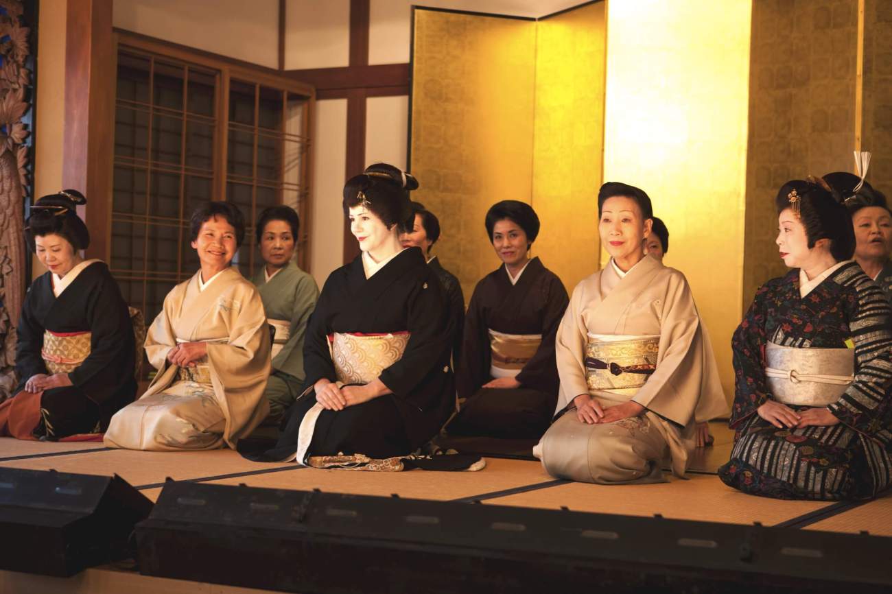 Traditional geisha group