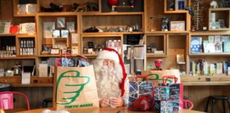 Santa’s favorite place to shop in Shibuya TOKYO HANDS is Santa’s favorite place