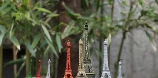 Hidden Eiffel Towers Hidden Eiffel Towers