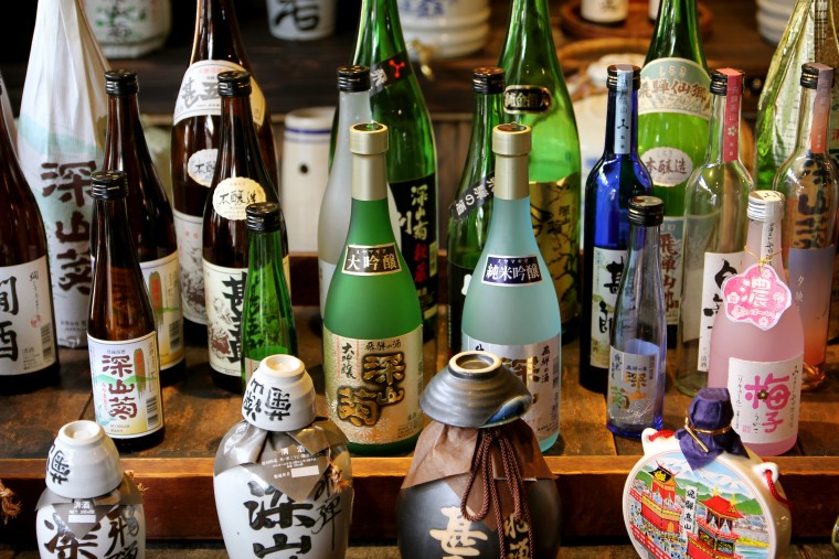 Gifu: Bottles of Gifu Sake