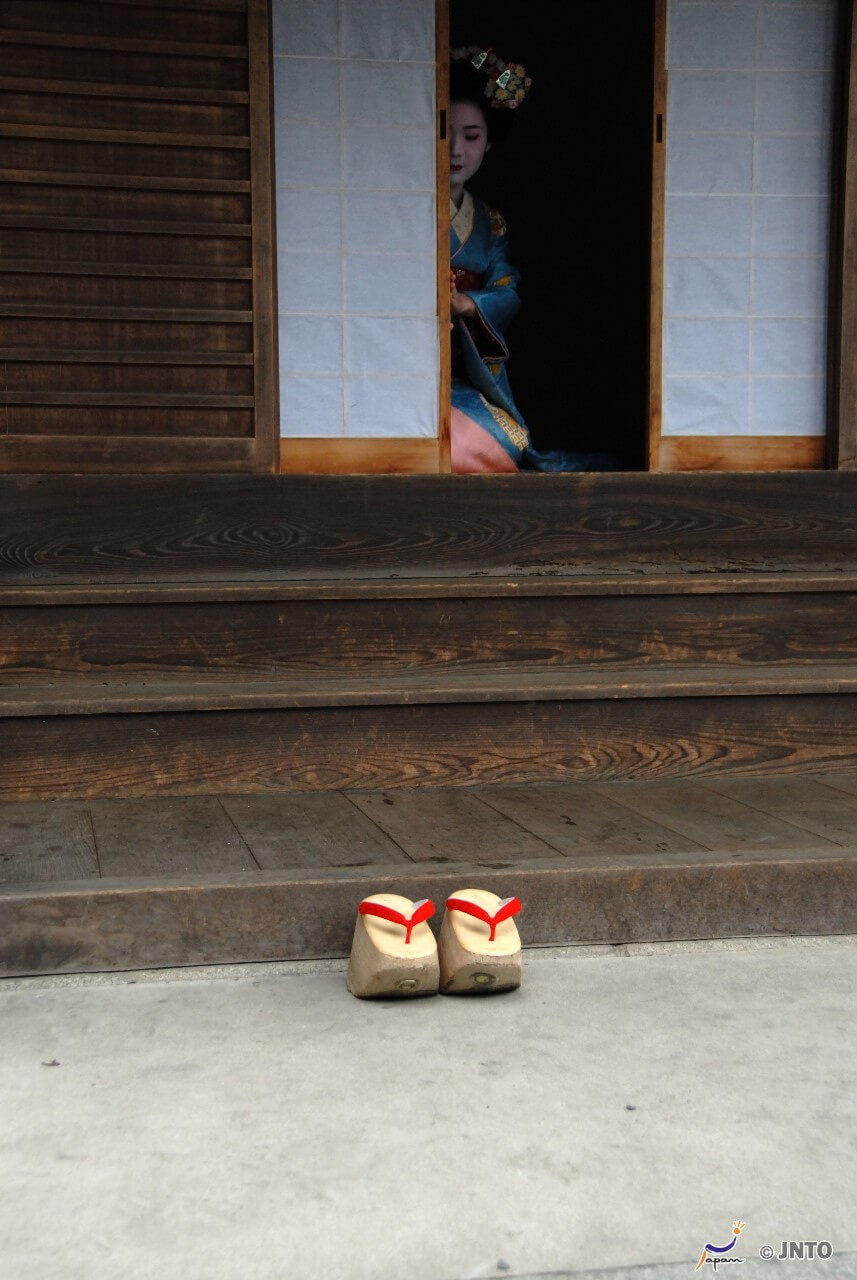 wooden kimono shoes