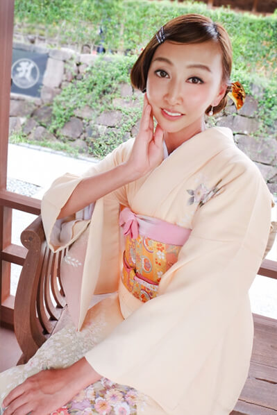Houmongi-kimono-2