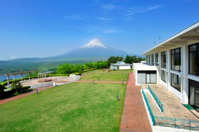 A Hotel Stay By Mt. Fuji