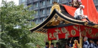 Gion Festival: A matsuri of “moveable art museums” Gion Festival: A matsuri of "moveable art museums"