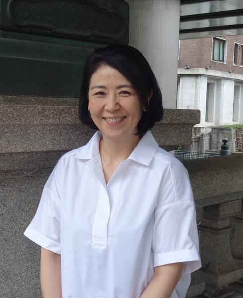 Ms. Miki Sakai Editor-in-chief of Monthly Nihombashi, a monthly community magazine focusing on Nihombashi history and culture, in circulation since 1979