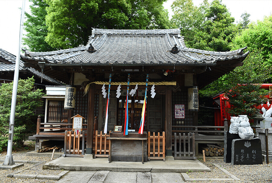 mitake shrine in ikebukuro owls