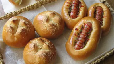types of unique Japanese bread