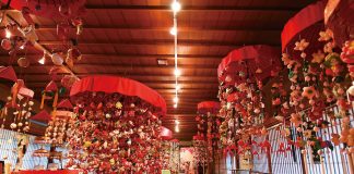 The Hina dolls of Sakata Sakata