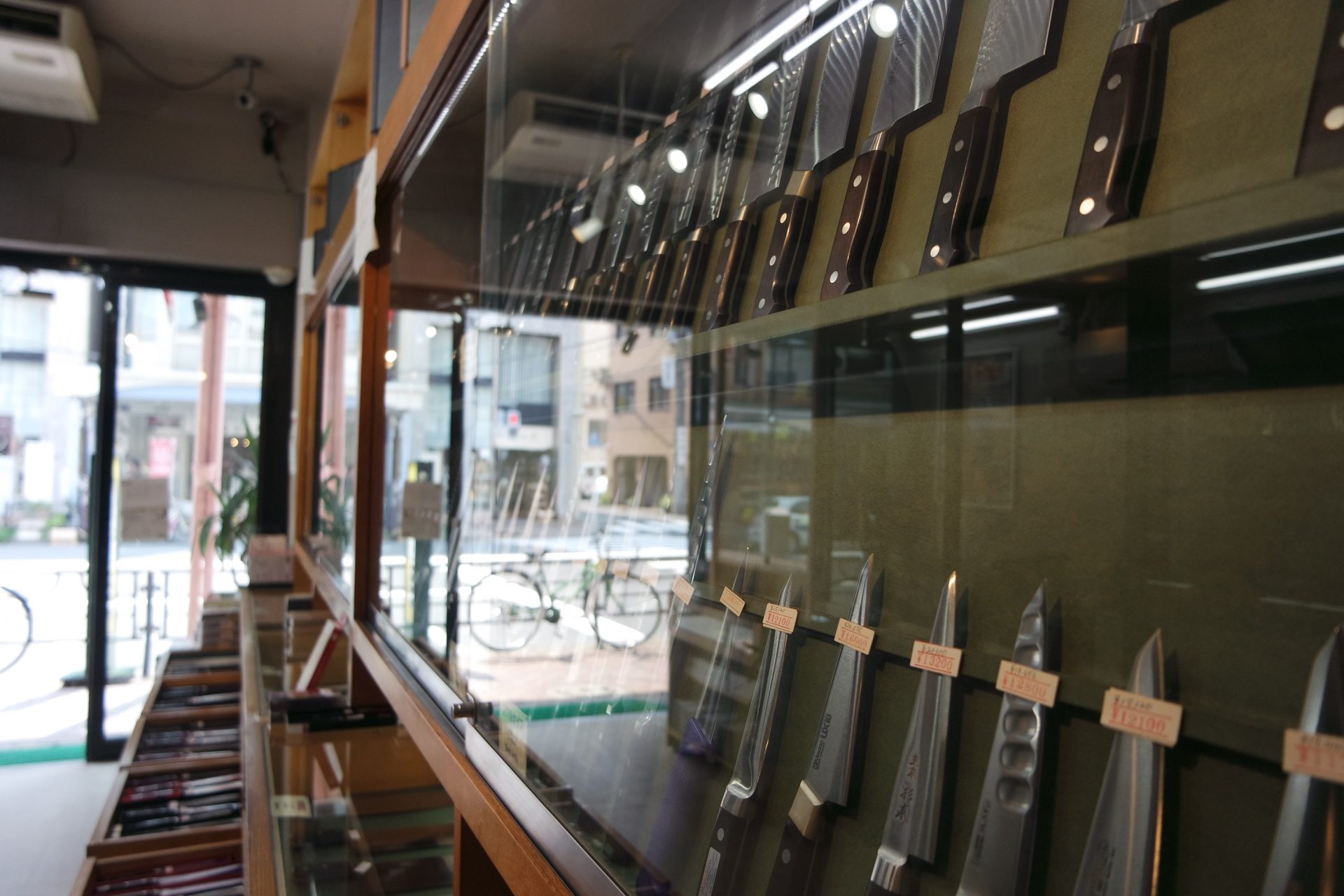 Kamata Hakensha The Soul Balanced on the Knife's Sharp Edge