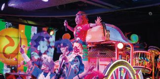 ROBOT RESTAURANT: Kulture Klash: Traditional vs Modern Japan