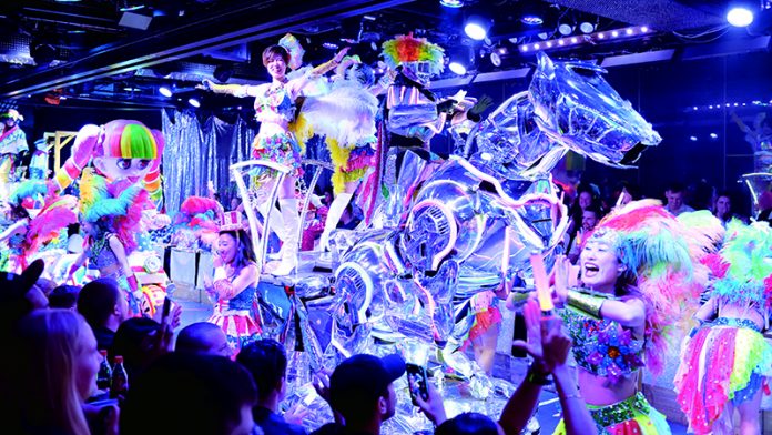 ROBOT RESTAURANT: The Melting Pot of Everything Japanese - WAttention.com