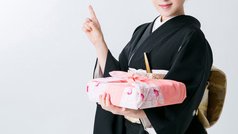 Types of traditional male and female Japanese kimono clothing