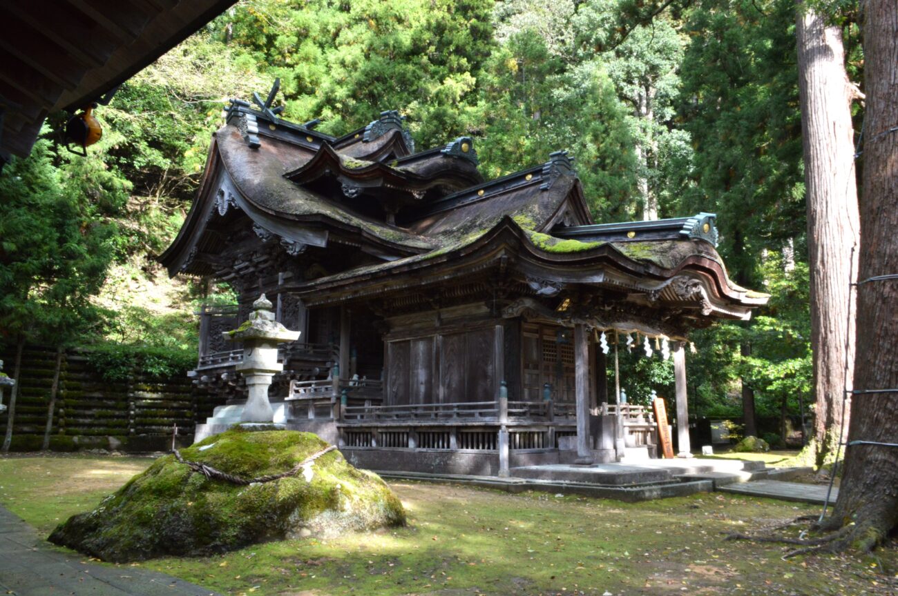 Okamoto-Otaki Shrine